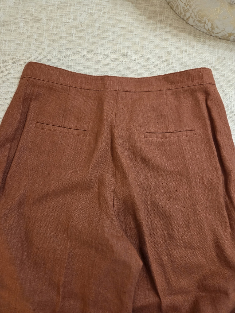 Akris Punto Wide-Leg High-Waist Pants in Burnt Orange - Picture 8 of 9